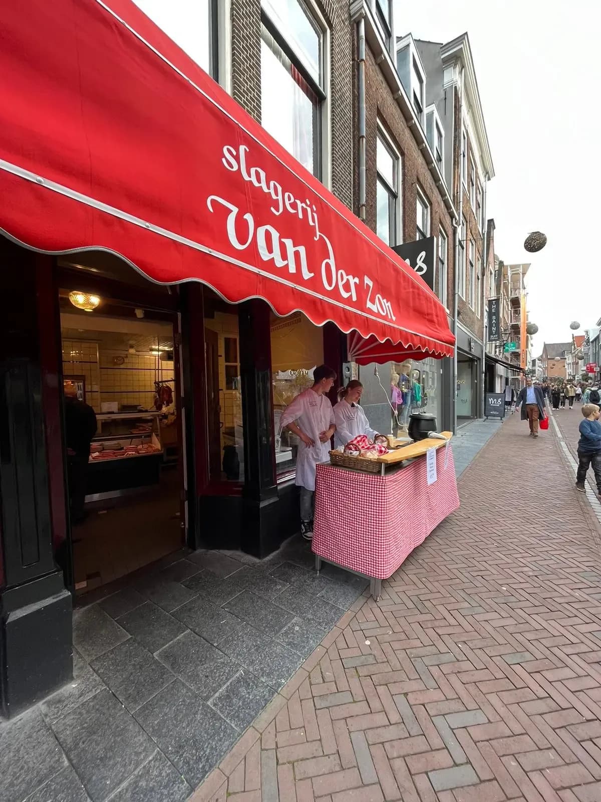 Voorant van de winkel met kraam